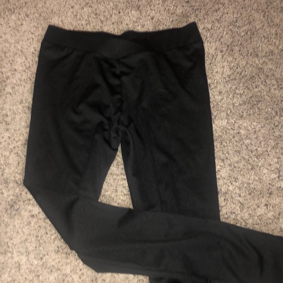 cross over in the front & singes in the back - Picture 2 of 3